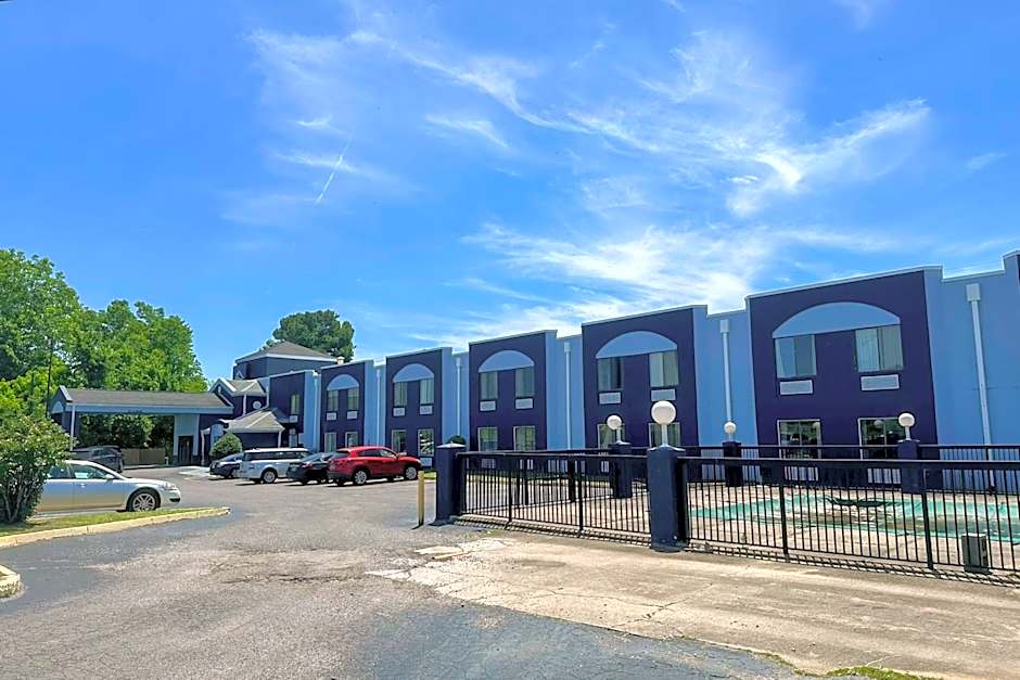 Classic Inn By OYO I- 240 Near Memphis Airport