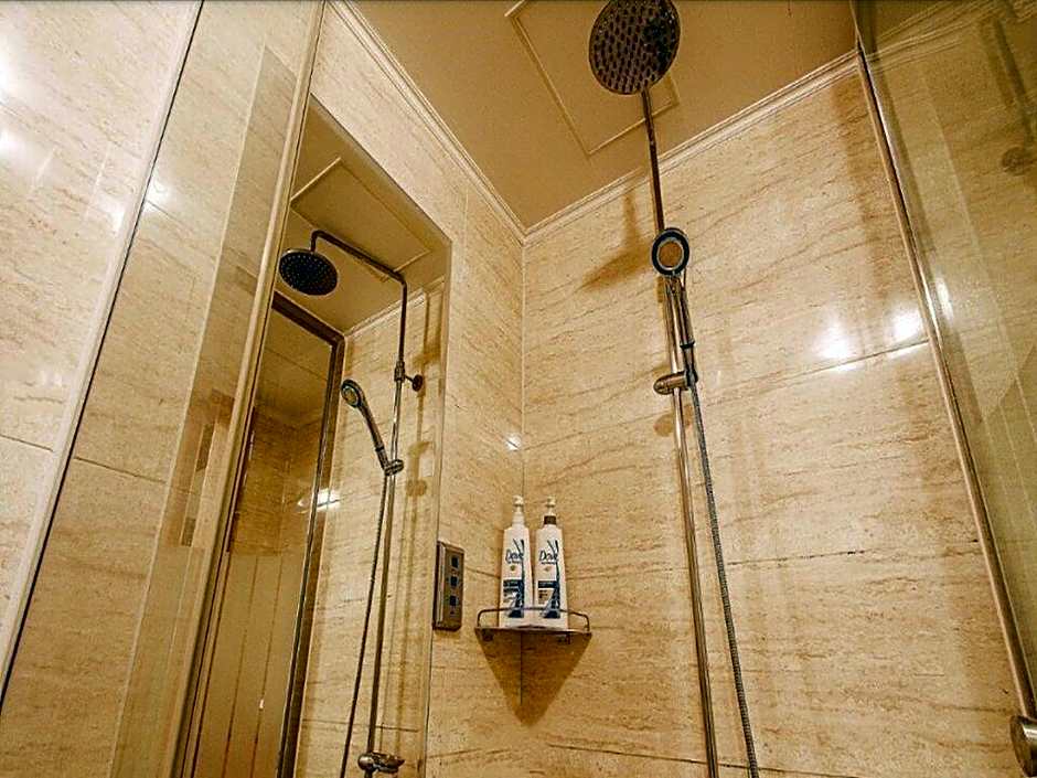 Hotel Charlot Castle