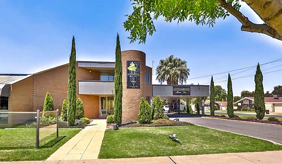 Cottonwood Motor Inn
