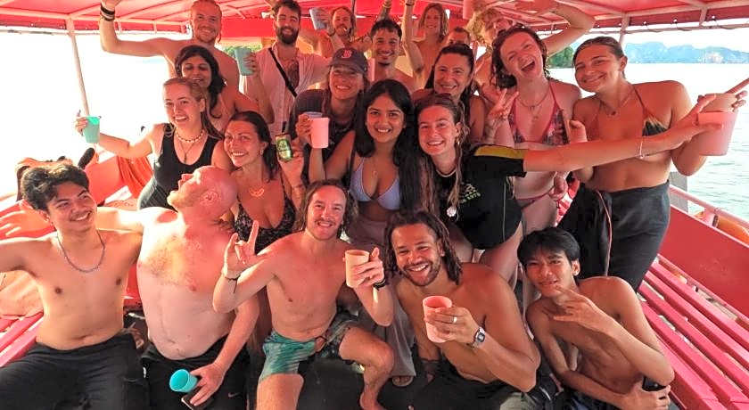 Balcony Party Hostel Ao Nang Beachfront Adult Only