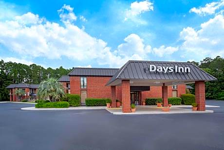 Days Inn by Wyndham Statesboro
