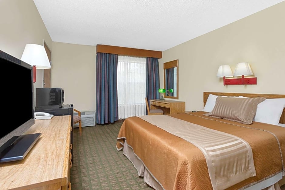 Travelodge by Wyndham Perry GA