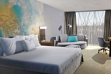 King Room with Pool View