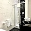 Les Suites Bari BED AND BREAKFAST