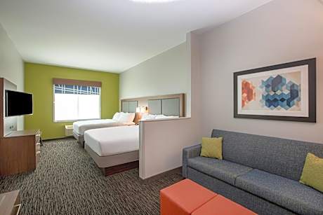 Suite with Two Queen Beds