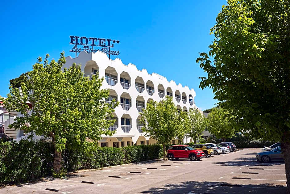 Hôtel Les Rives Bleues
