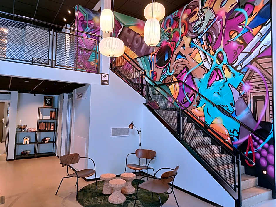 Birkebeineren Hotel & Apartments