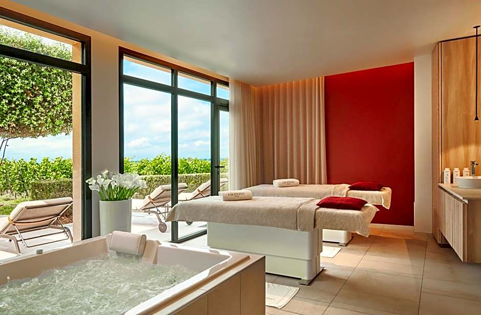 Chateau Hotel Grand Barrail