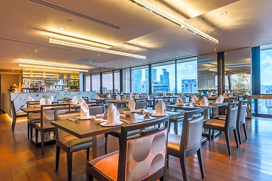 Emporium Suites By Chatrium