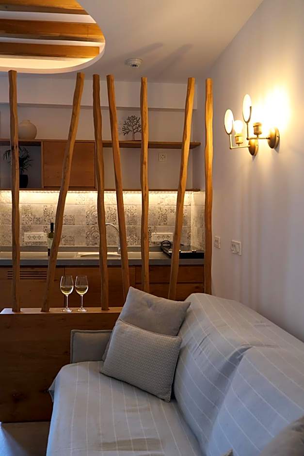 Alafropetra Luxury Suites