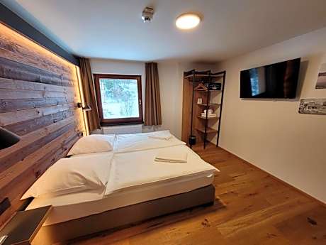 Budget Double Room with Forest View