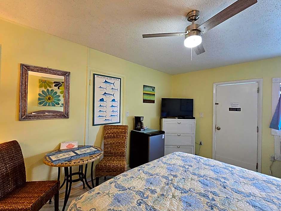 Oceanfront Sea Scape Motel