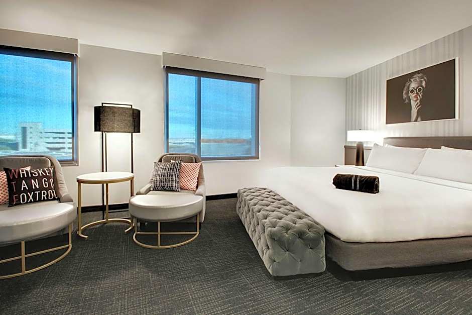 The Rose Hotel Chicago O'Hare, Tapestry Collection by Hilton