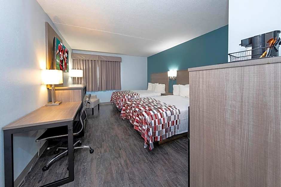 Red Roof Inn & Suites Wilmington - New Castle