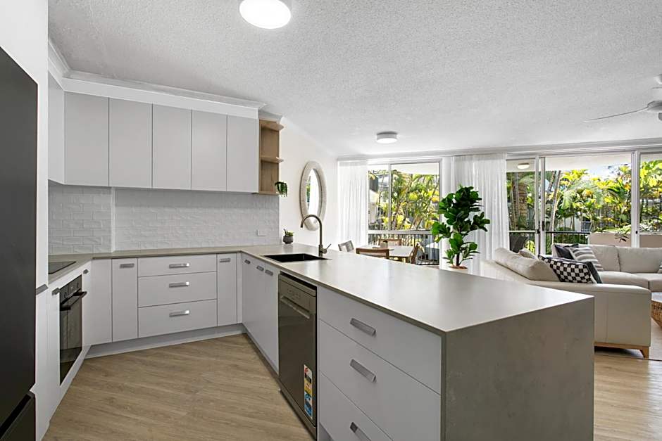 Noosa Tropicana