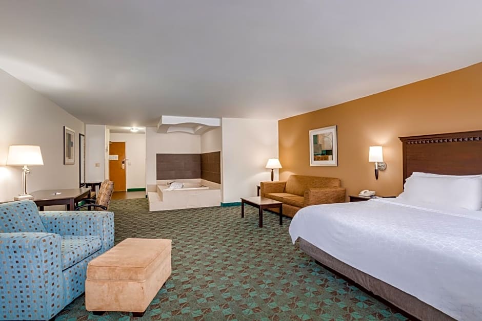 Holiday Inn Express Hotel & Suites Canton