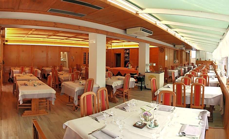 Albergo Ristorante Cacciatori