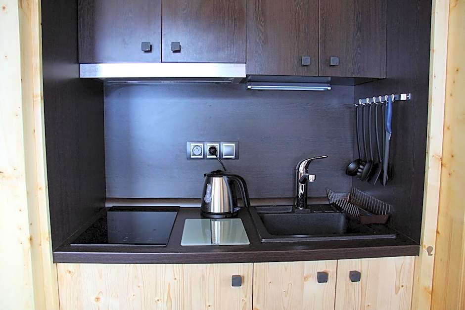 Krakonošova Dílna "WOODHAUS"