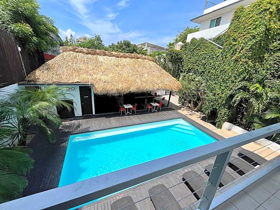 Hotel Aqualuna Cyclops