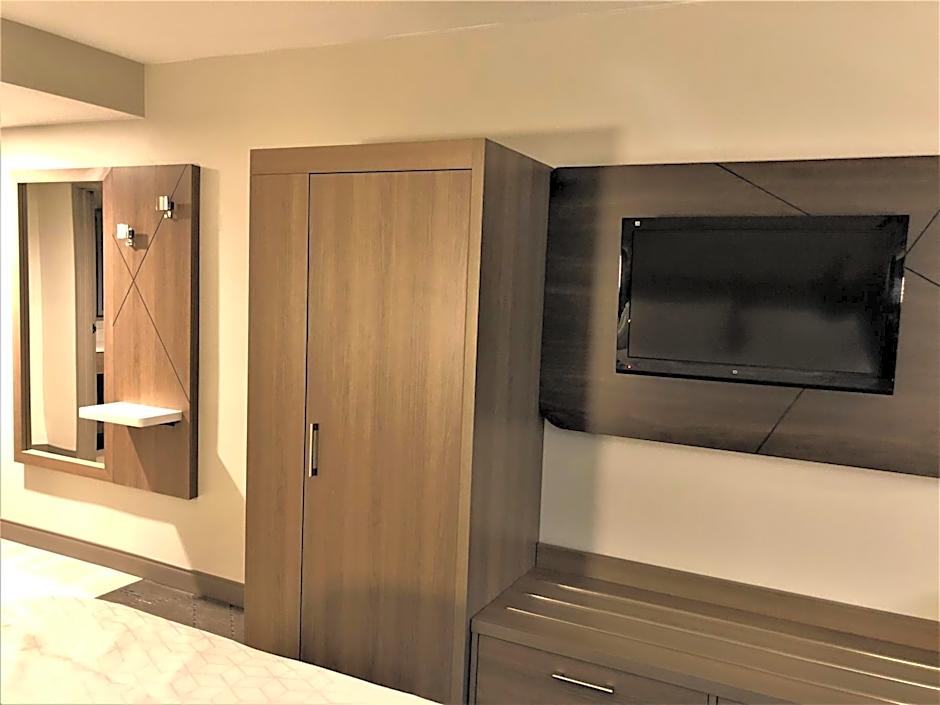 Holiday Inn Express & Suites Donegal By IHG