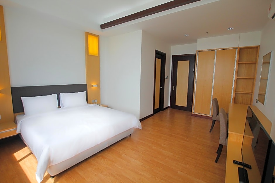Imperial Suites Miri @ Diamond Tower Bay Resort Condominium