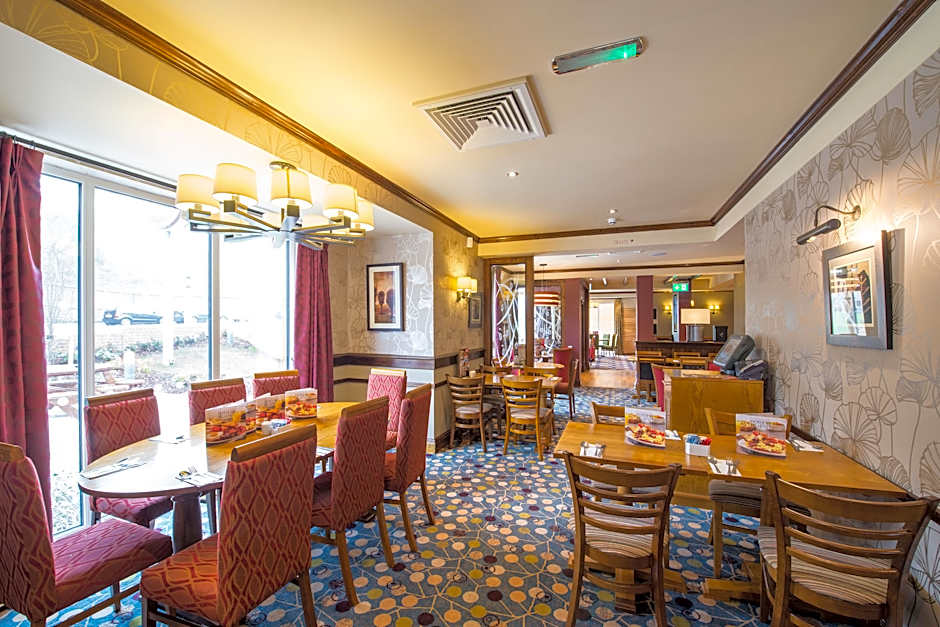 Premier Inn Stourbridge Town Centre