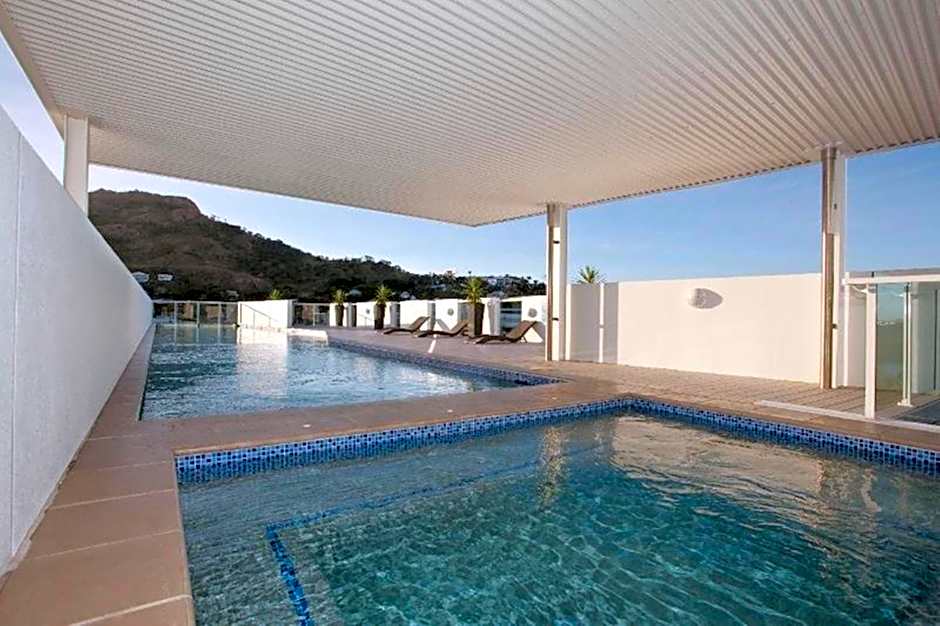 Central Holborn Apartments