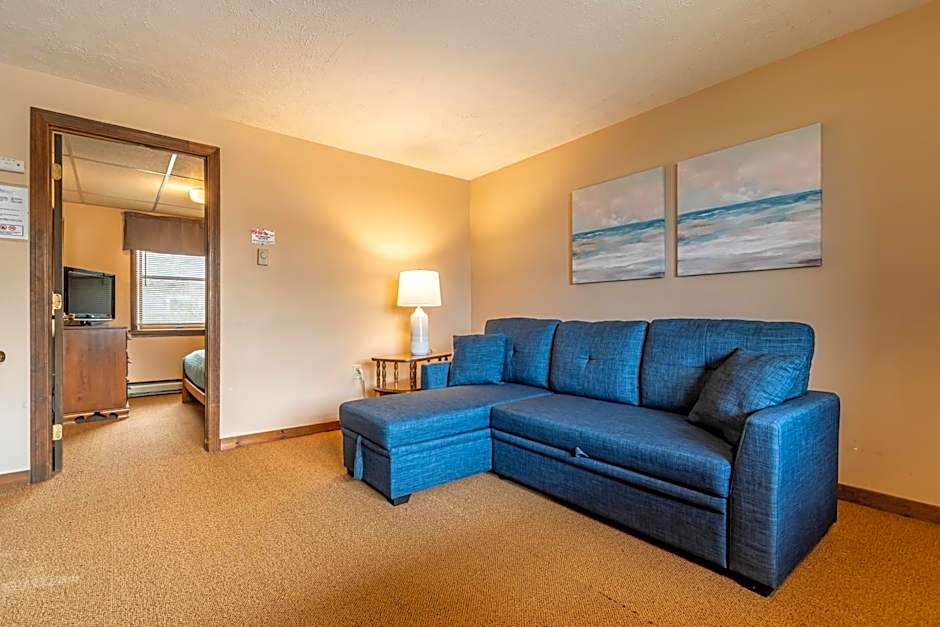 Inn Between the Beaches & Villager