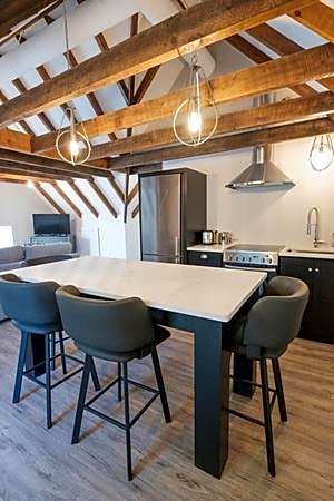 Photo 1 of 6 of Loft