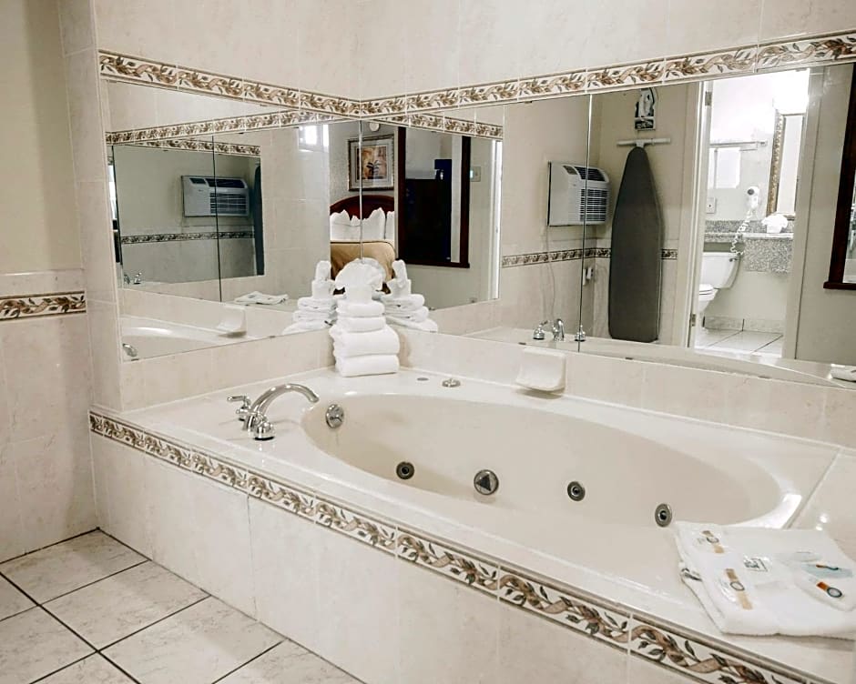 Quality Inn & Suites Airport