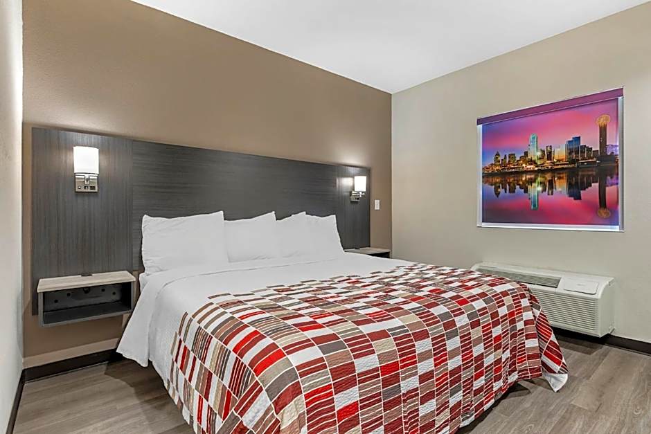 Red Roof Inn Hutchins