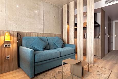 Club Double Room - Twin Beds on Request with Spa Pool Access