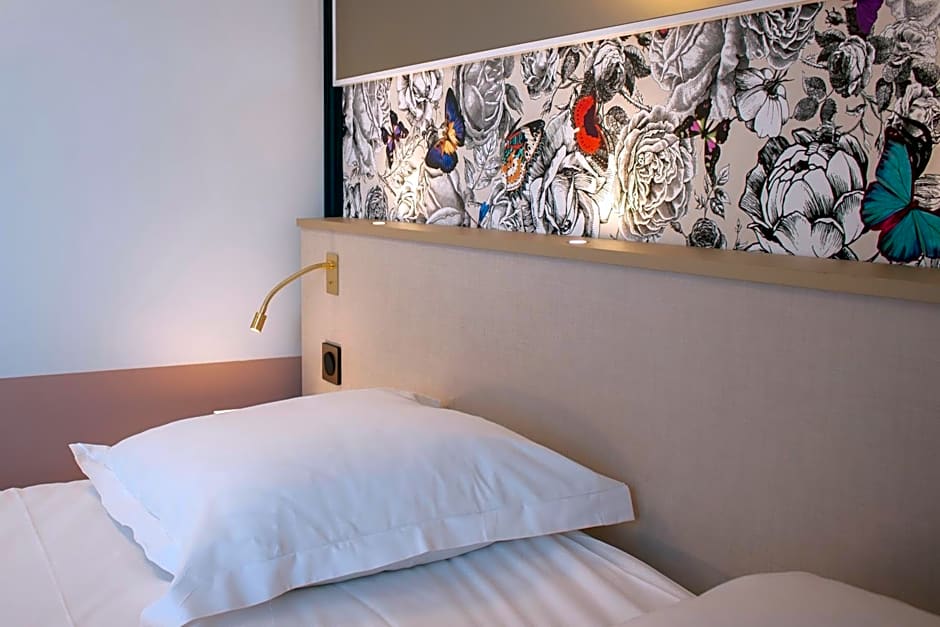 Brit Hotel Nantes La Beaujoire - L'Amandine