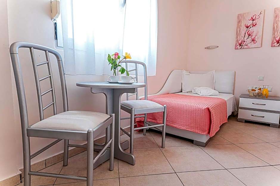 Marinis Boutique Rooms