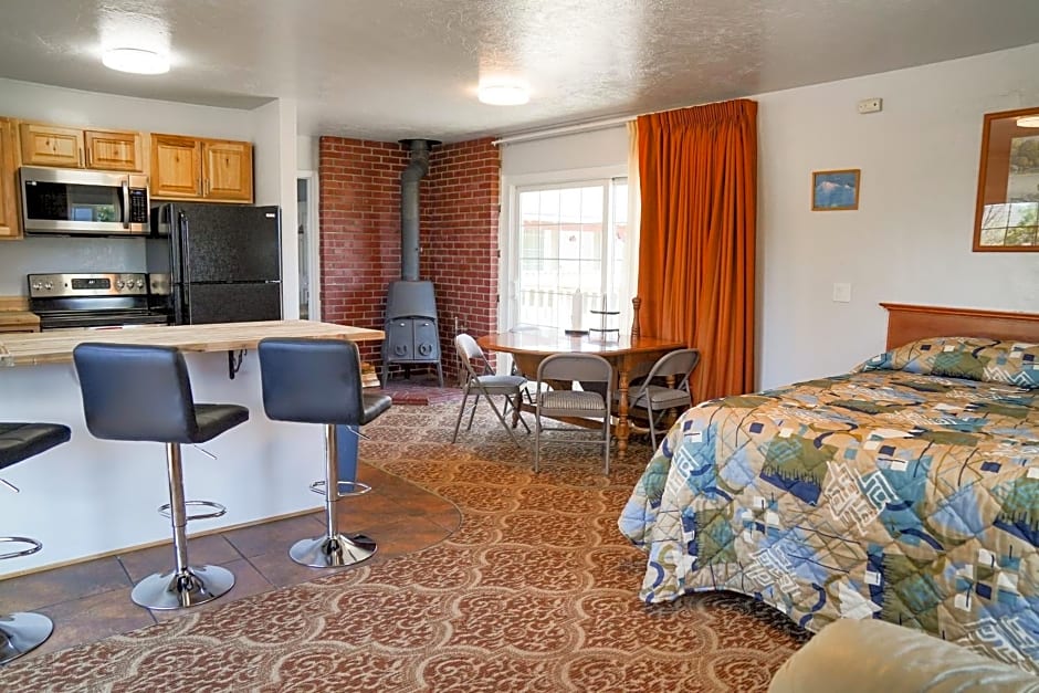 Swiss Holiday Lodge