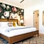 Fleur Noire Hotel