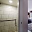 La Quinta Inn & Suites by Wyndham Minneapolis Northwest