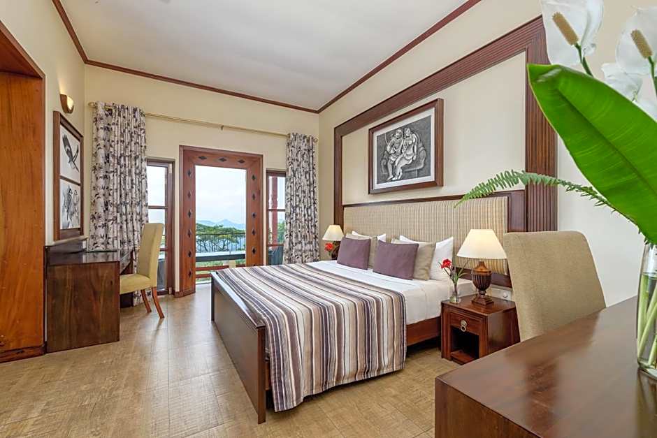 Photo 1 of 6 of Junior Suite, Mountain View