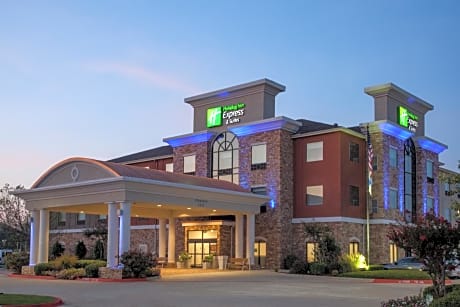 Holiday Inn Express & Suites Texarkana by IHG