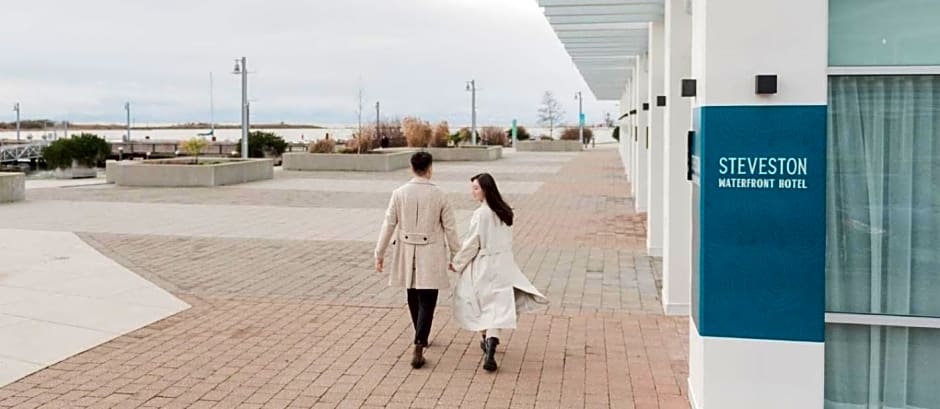 Steveston Waterfront Hotel