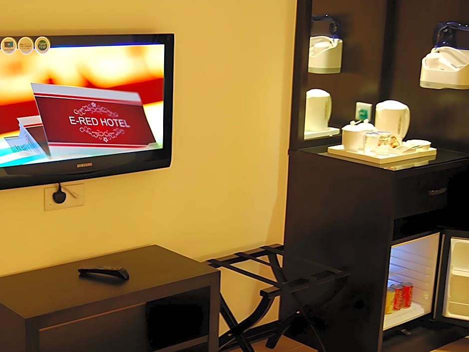 E-Red Hotel Alma Cosmo