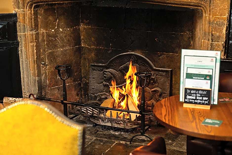 Red Lion Hotel by Greene King Inns