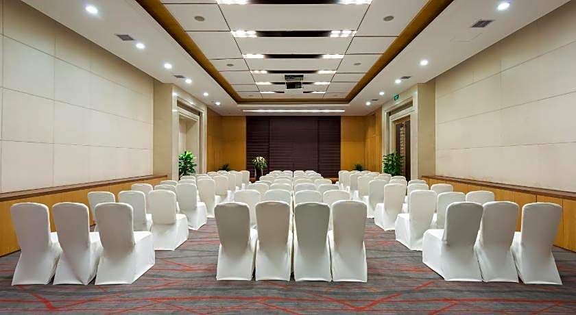 Crowne Plaza Xiangyang By IHG