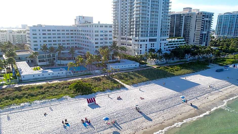 Deluxe Studios and Apartments at the Casablanca