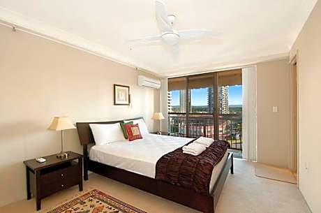 One-Bedroom Apartment with Balcony