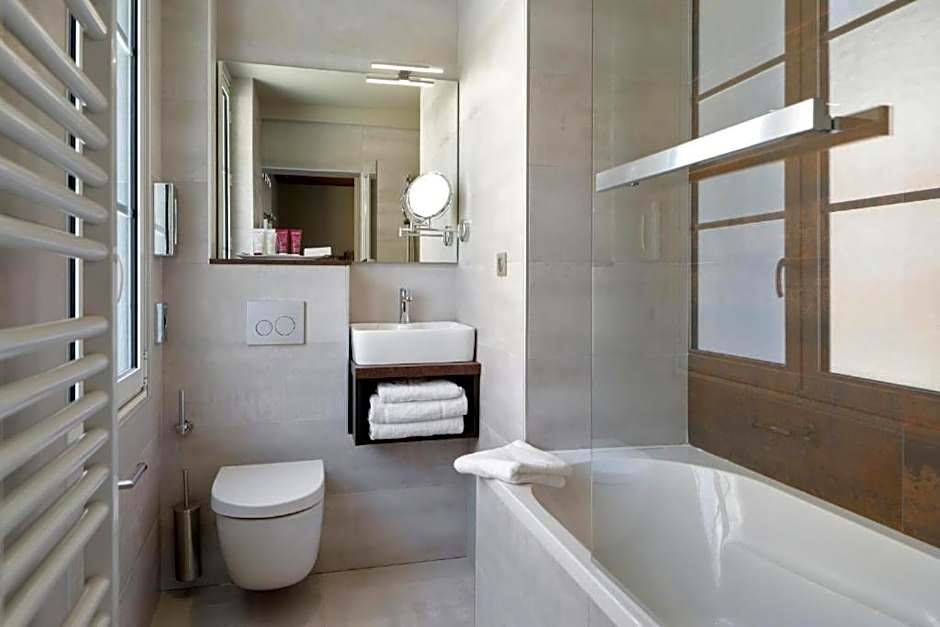 BRIT HOTEL PRIVILEGE LISIEUX - La Villa des Arts
