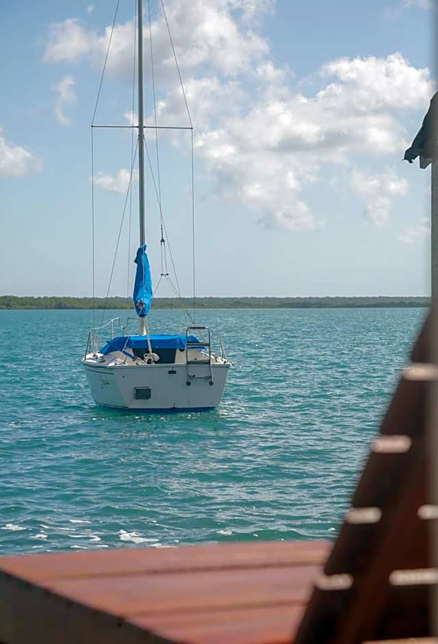 Seven Blue House Village & Lodge