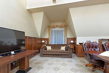 King Suite with Spa Bath
