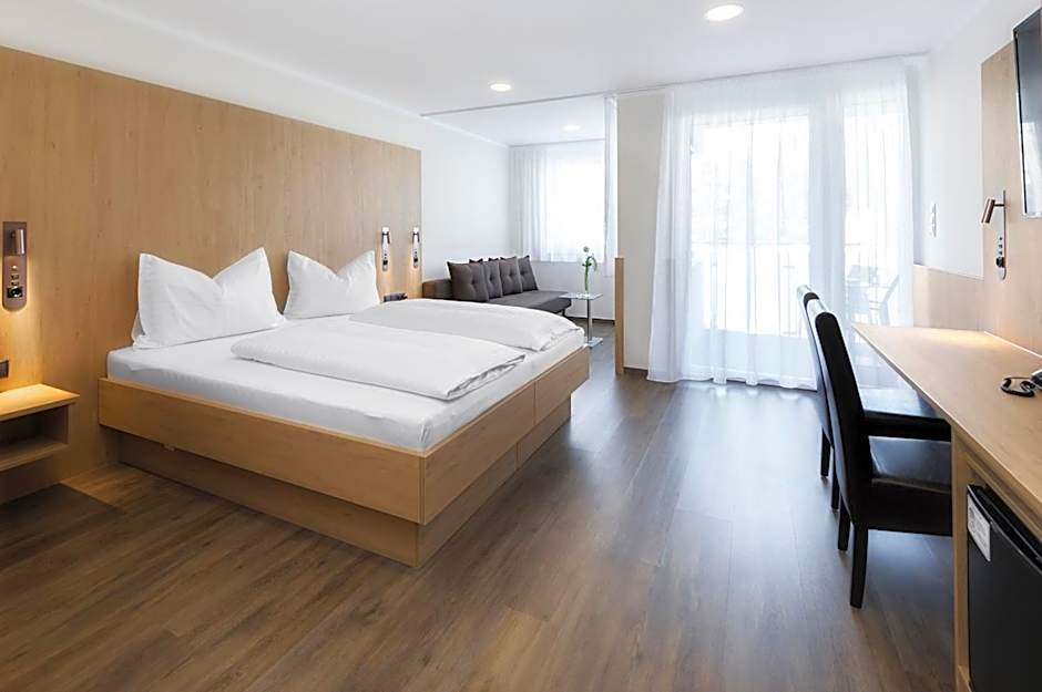 NOVAPARK Flugzeughotel Graz