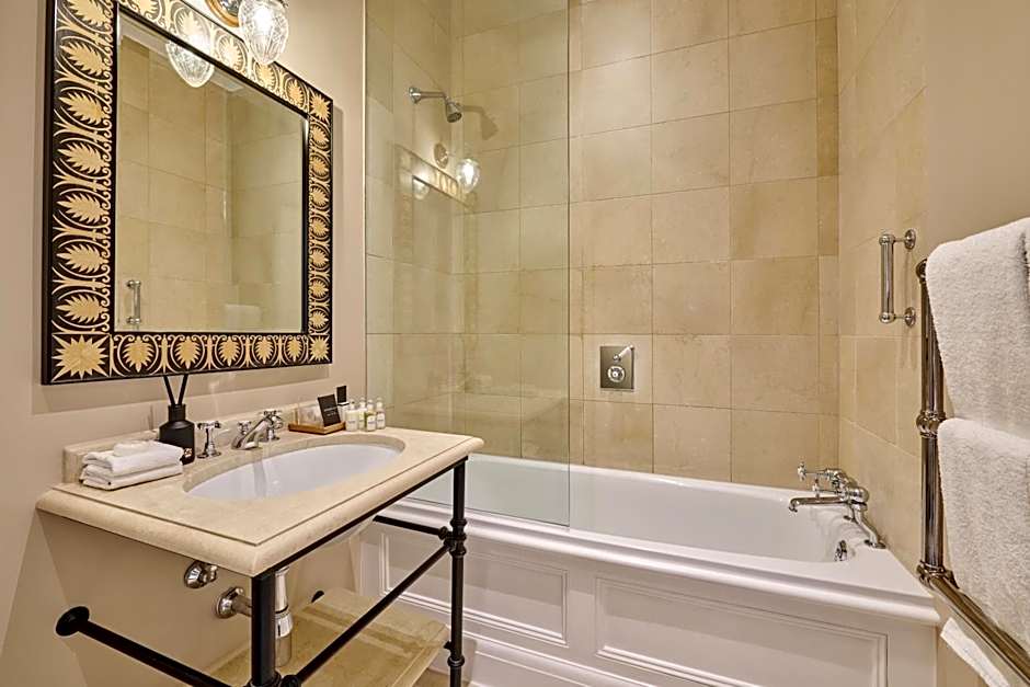 Roseate House London